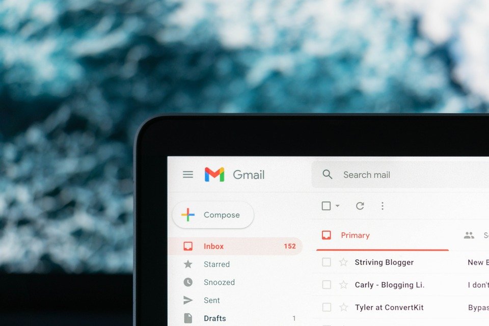 Email Blast: Teknik Mengirim Email Massal yang Efektif