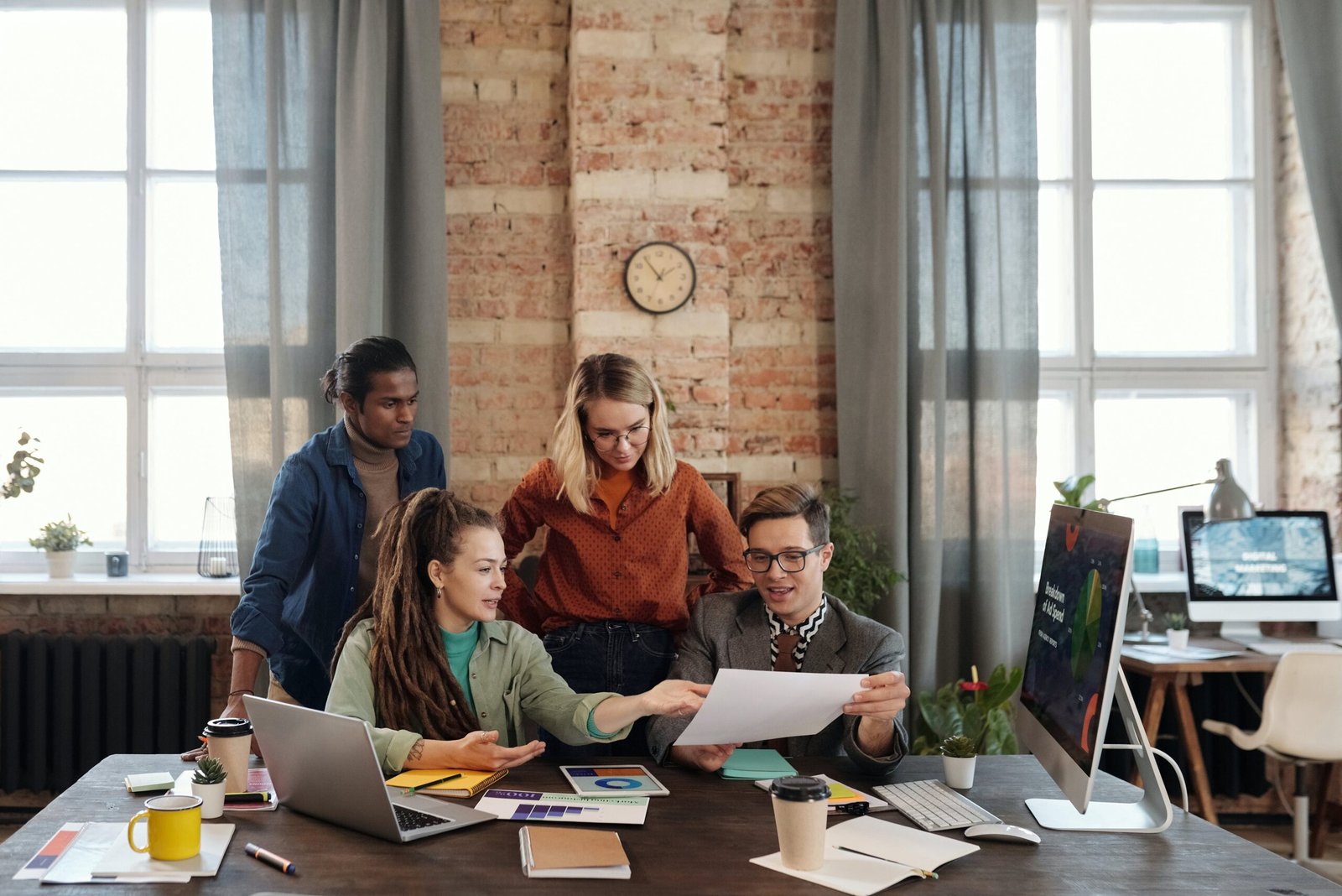 Kunci Sukses Membangun Branding dan Marketing